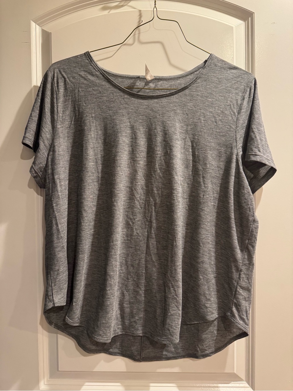 Under Armour Women's Gray Heather Short Sleeve Performance Tee